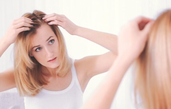 Čo spôsobuje stratu vlasov u žien?